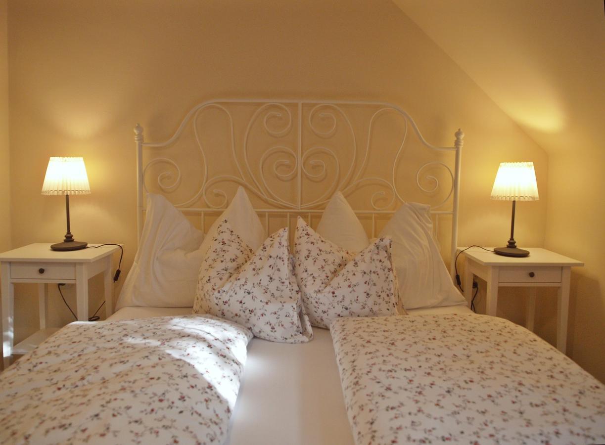 Bed and Breakfast Huber Panzió Fertőrákos Exterior foto